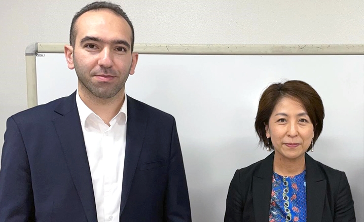 Japon akademisyen öğrencilerini ezanla buluşturuyor