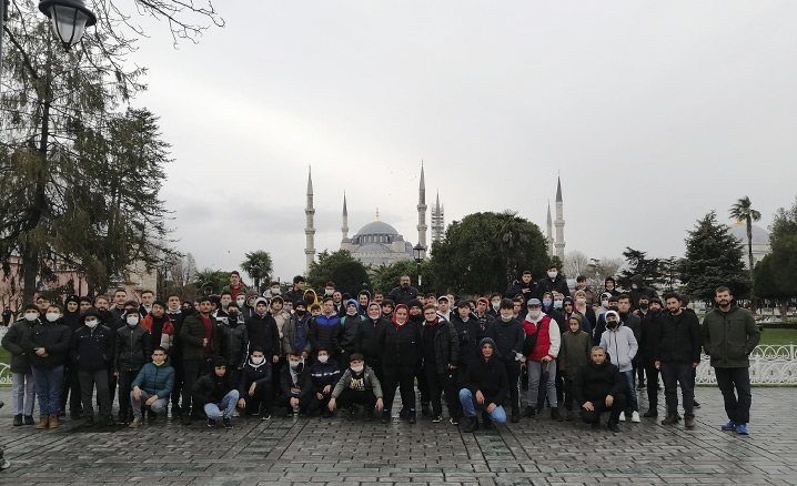 Gençler İstanbul gezisinde buluştu