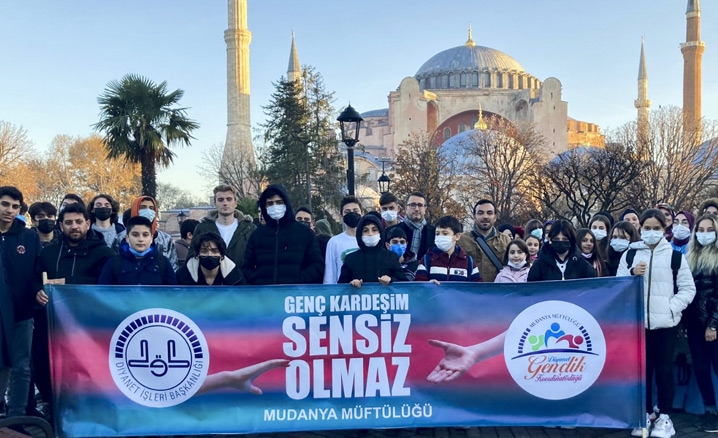 Mudanyalı gençler İstanbul gezisinde buluştu