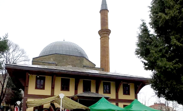 Tarihi Hersekzade Ahmet Paşa Camii yenilenecek