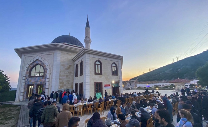 Bodrum halkı her akşam iftar sofrasında buluşuyor