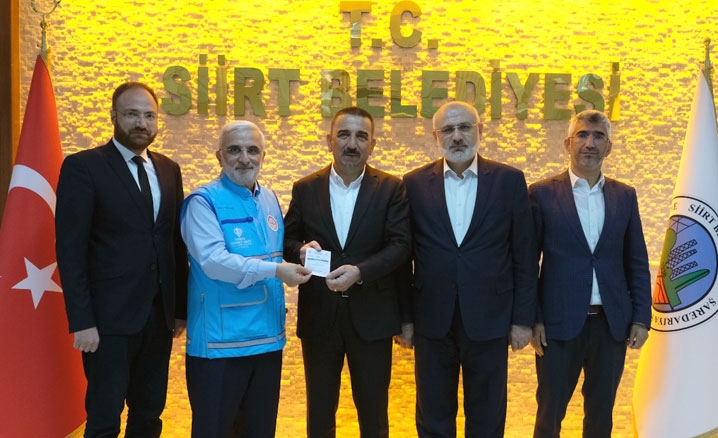Siirt Valisi Hacıbektaşoğlu, kurbanını TDV’ye bağışladı