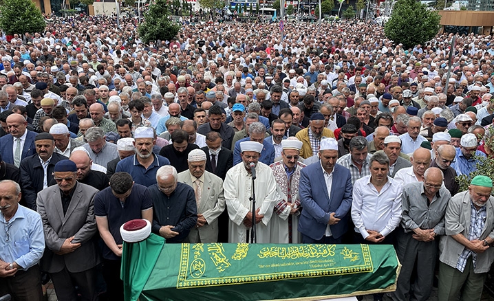 Rizeli emekli imam Necati Hutoğlu ebediyete uğurlandı